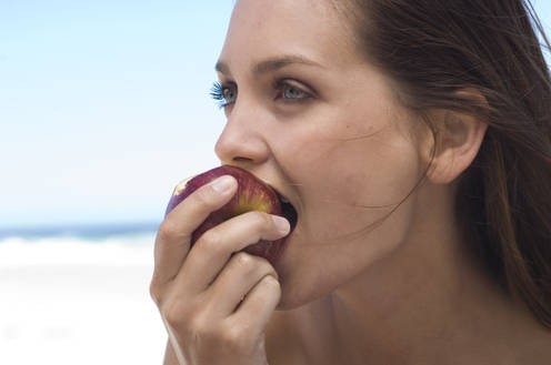 Žene koje vole jabuke, obično su dobre žene. (jlp)