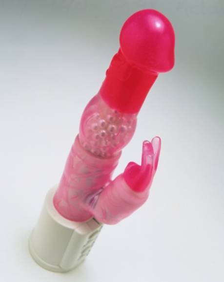 Jednom je paru ovaj junačina očigledno bio nedovoljno zanimljiv, pa su vibrator namjestili na motornu pilu. (jlp)